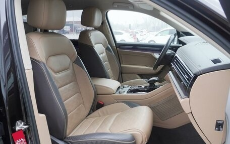 Volkswagen Touareg III, 2019 год, 3 599 000 рублей, 14 фотография