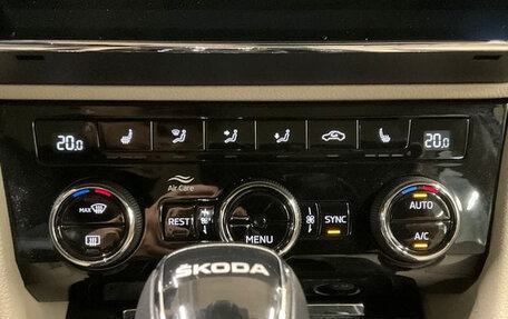 Skoda Superb III рестайлинг, 2022 год, 2 772 000 рублей, 12 фотография