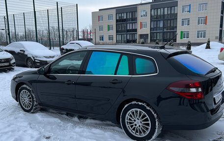 Renault Laguna III рестайлинг, 2009 год, 750 000 рублей, 4 фотография