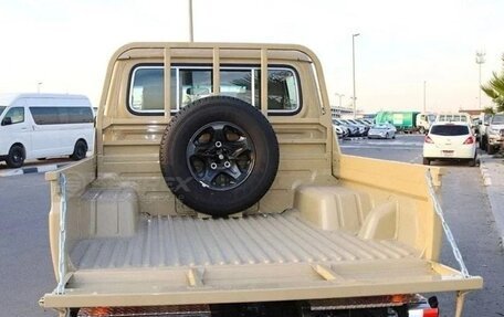 Toyota Land Cruiser 70, 2026 год, 8 325 000 рублей, 5 фотография