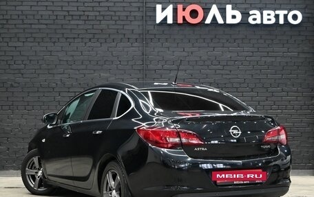 Opel Astra J, 2013 год, 930 000 рублей, 4 фотография