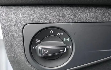 Volkswagen Tiguan II, 2022 год, 3 138 000 рублей, 10 фотография