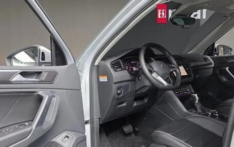 Volkswagen Tiguan II, 2022 год, 3 138 000 рублей, 4 фотография