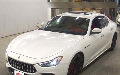 Maserati Ghibli, 2020 год, 6 900 000 рублей, 3 фотография