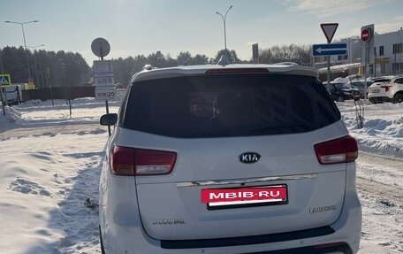 KIA Carnival III, 2017 год, 2 670 000 рублей, 4 фотография