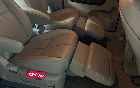 KIA Carnival III, 2017 год, 2 670 000 рублей, 19 фотография