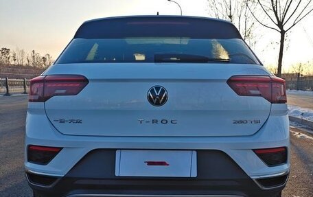 Volkswagen T-Roc I, 2023 год, 1 756 007 рублей, 6 фотография