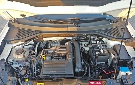 Volkswagen T-Roc I, 2023 год, 1 756 007 рублей, 21 фотография