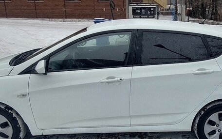 Hyundai Solaris II рестайлинг, 2014 год, 1 200 000 рублей, 5 фотография