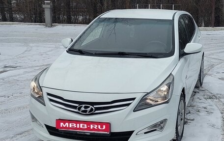 Hyundai Solaris II рестайлинг, 2014 год, 1 200 000 рублей, 7 фотография