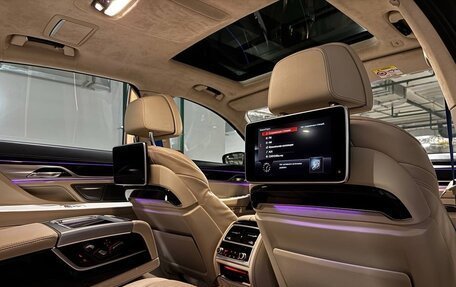 BMW 7 серия, 2017 год, 4 490 000 рублей, 6 фотография