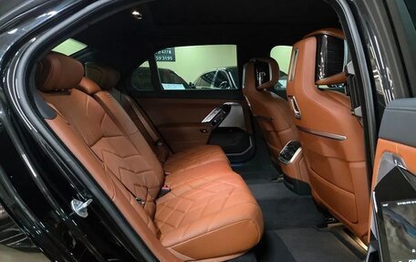 BMW 7 серия, 2024 год, 12 230 000 рублей, 17 фотография