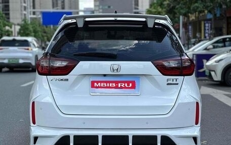 Honda Fit, 2022 год, 1 300 007 рублей, 8 фотография