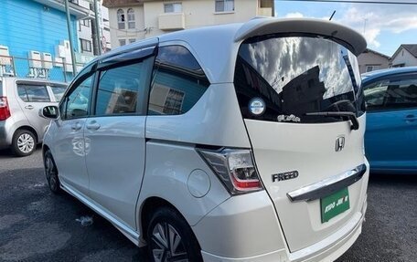 Honda Freed I, 2013 год, 780 000 рублей, 3 фотография