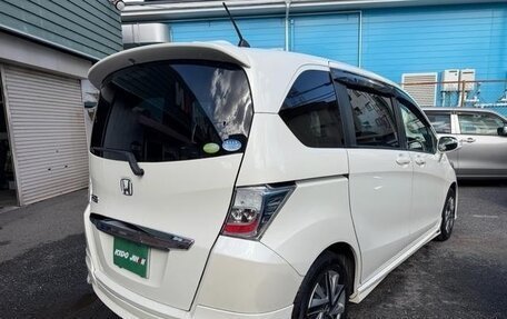 Honda Freed I, 2013 год, 780 000 рублей, 4 фотография