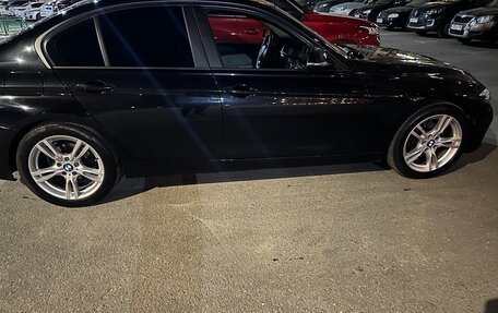 BMW 3 серия, 2017 год, 2 600 000 рублей, 3 фотография