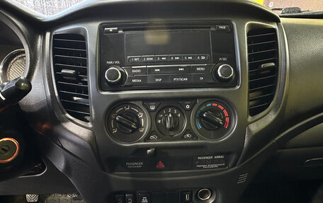 Mitsubishi L200 IV рестайлинг, 2021 год, 2 099 000 рублей, 14 фотография