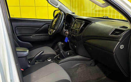 Mitsubishi L200 IV рестайлинг, 2021 год, 2 099 000 рублей, 18 фотография