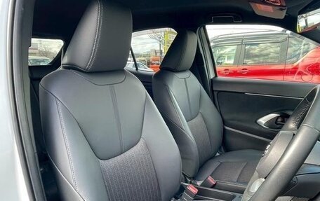 Toyota Yaris Cross, 2023 год, 1 720 000 рублей, 12 фотография