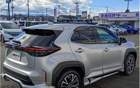 Toyota Yaris Cross, 2022 год, 1 650 000 рублей, 9 фотография