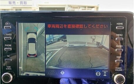 Toyota Yaris Cross, 2022 год, 1 650 000 рублей, 12 фотография