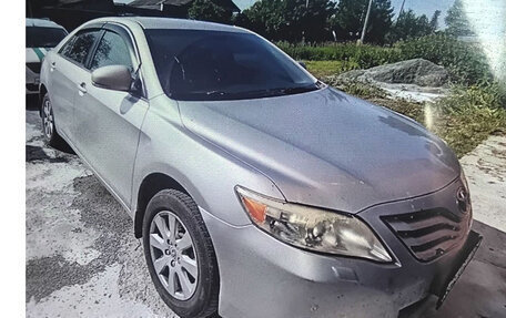 Toyota Camry, 2011 год, 900 000 рублей, 1 фотография