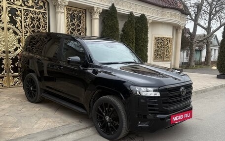 Toyota Land Cruiser, 2022 год, 10 500 000 рублей, 2 фотография