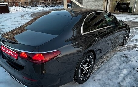 Mercedes-Benz E-Класс, 2024 год, 8 300 000 рублей, 4 фотография