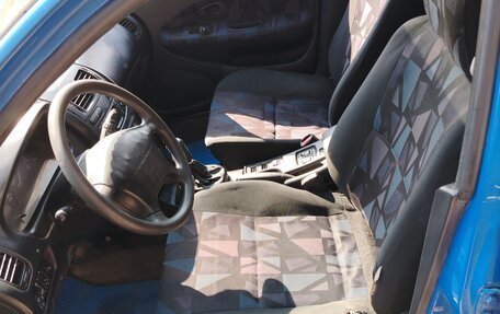 Mitsubishi Carisma I, 1998 год, 170 000 рублей, 8 фотография