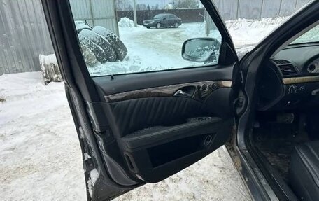 Mercedes-Benz E-Класс, 2006 год, 565 000 рублей, 7 фотография