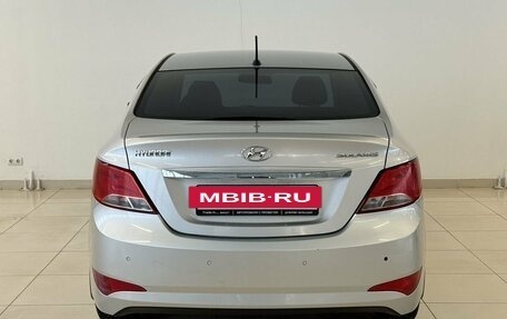 Hyundai Solaris II рестайлинг, 2015 год, 950 000 рублей, 5 фотография