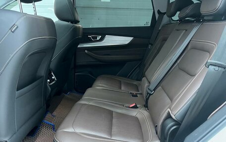 Chery Tiggo 8 Pro, 2022 год, 2 099 000 рублей, 11 фотография