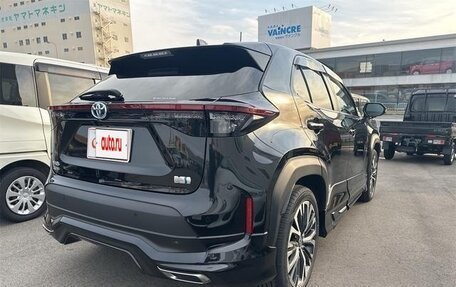 Toyota Yaris Cross, 2023 год, 1 680 000 рублей, 4 фотография