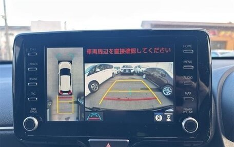 Toyota Yaris Cross, 2023 год, 1 680 000 рублей, 12 фотография