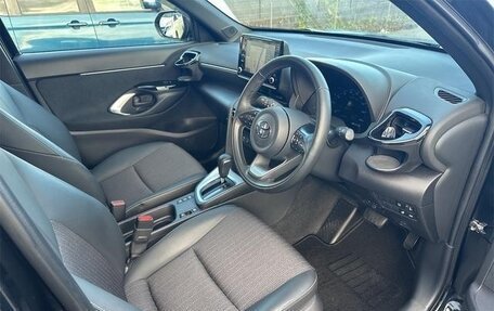 Toyota Yaris Cross, 2023 год, 1 680 000 рублей, 9 фотография