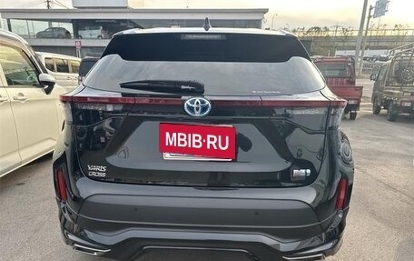 Toyota Yaris Cross, 2023 год, 1 680 000 рублей, 5 фотография