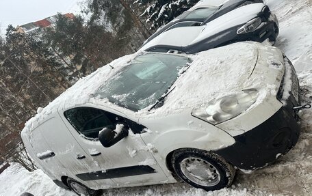 Peugeot Partner II рестайлинг 2, 2012 год, 390 000 рублей, 2 фотография