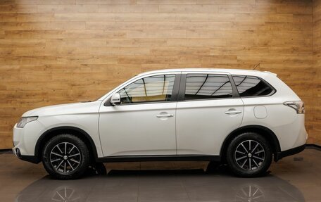 Mitsubishi Outlander III рестайлинг 3, 2014 год, 1 520 000 рублей, 6 фотография