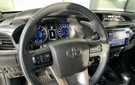 Toyota Hilux VIII, 2016 год, 3 800 000 рублей, 11 фотография