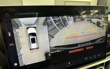 Toyota Highlander, 2025 год, 5 550 000 рублей, 13 фотография