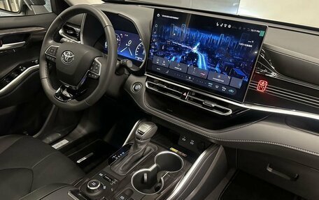 Toyota Highlander, 2025 год, 5 550 000 рублей, 16 фотография