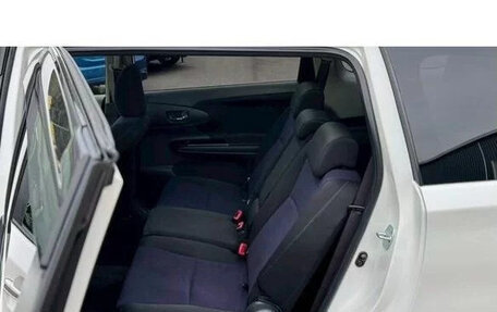 Toyota Wish II, 2013 год, 1 300 125 рублей, 14 фотография