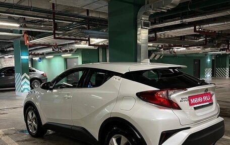 Toyota C-HR I рестайлинг, 2018 год, 2 690 000 рублей, 4 фотография