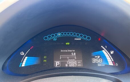 Nissan Leaf I, 2011 год, 1 050 000 рублей, 4 фотография