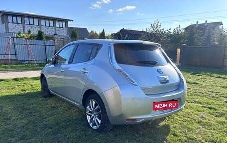 Nissan Leaf I, 2011 год, 1 050 000 рублей, 6 фотография