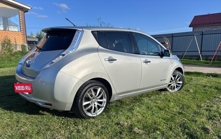 Nissan Leaf I, 2011 год, 1 050 000 рублей, 8 фотография