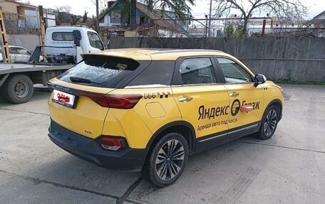 FAW Bestune T77, 2023 год, 1 700 000 рублей, 3 фотография