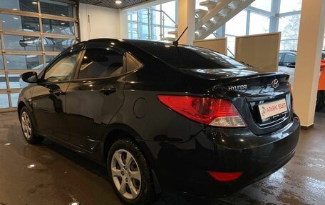 Hyundai Solaris II рестайлинг, 2011 год, 500 000 рублей, 5 фотография