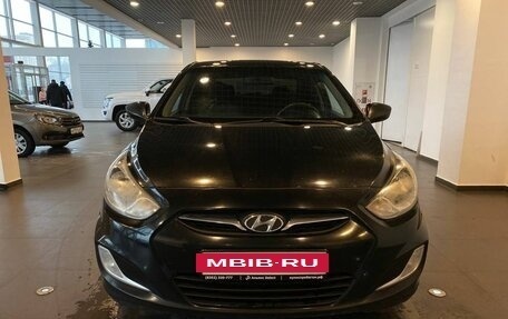 Hyundai Solaris II рестайлинг, 2011 год, 500 000 рублей, 8 фотография