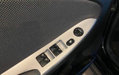 Hyundai Solaris II рестайлинг, 2011 год, 500 000 рублей, 22 фотография